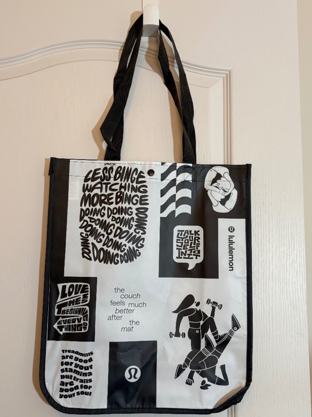Lululemon reusable tote in brand new brown color way and design.